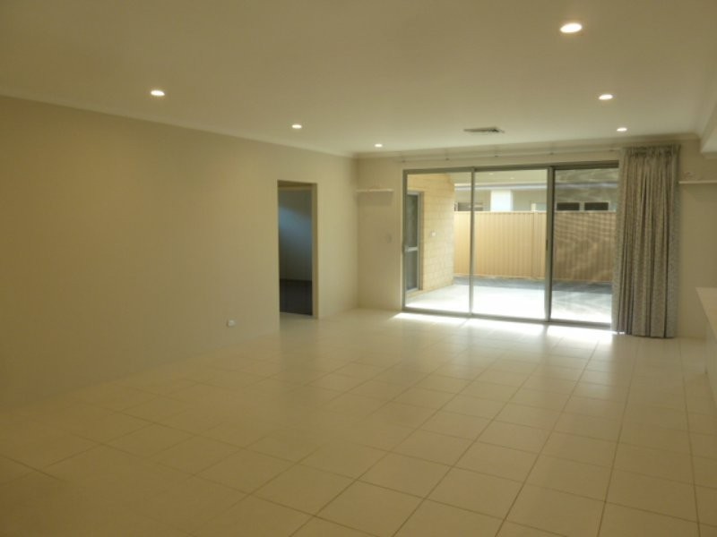 4 Millway Avenue, Southern River WA 6110