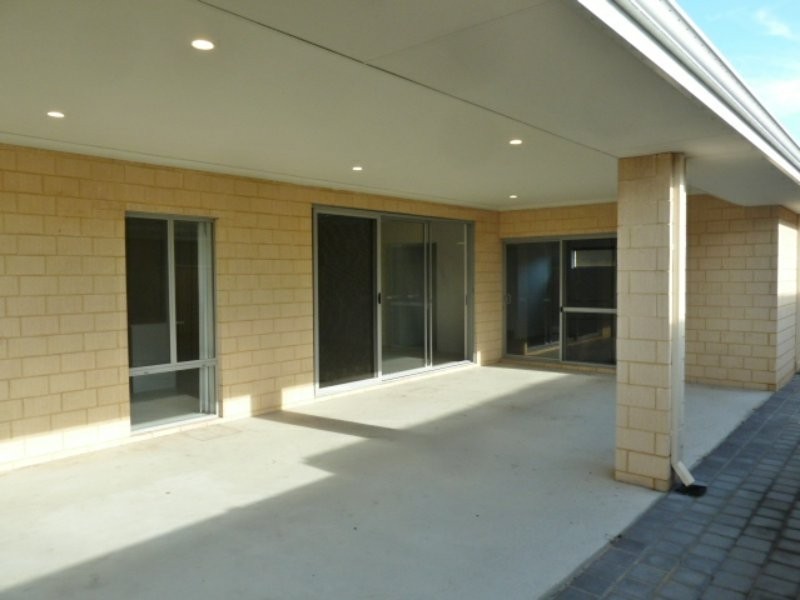 4 Millway Avenue, Southern River WA 6110