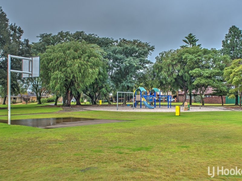 14 Dampier Court, Thornlie WA 6108