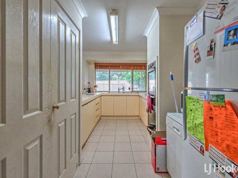 14 Dampier Court, Thornlie WA 6108