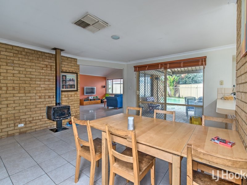 14 Dampier Court, Thornlie WA 6108