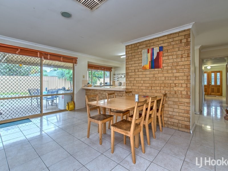 14 Dampier Court, Thornlie WA 6108