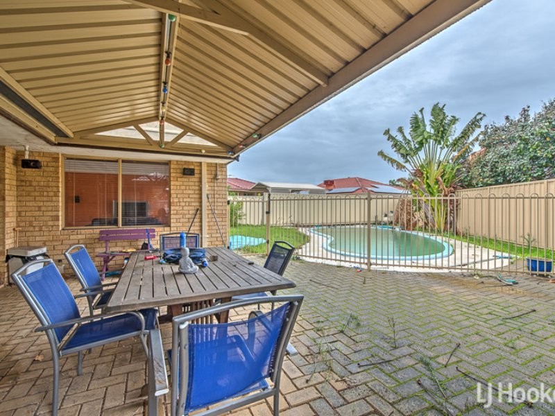 14 Dampier Court, Thornlie WA 6108