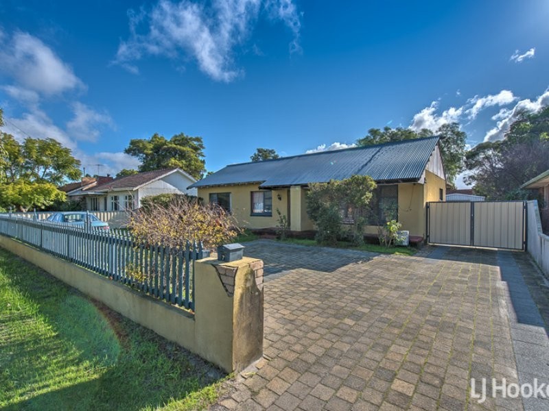 7 Clancy Way, Thornlie WA 6108