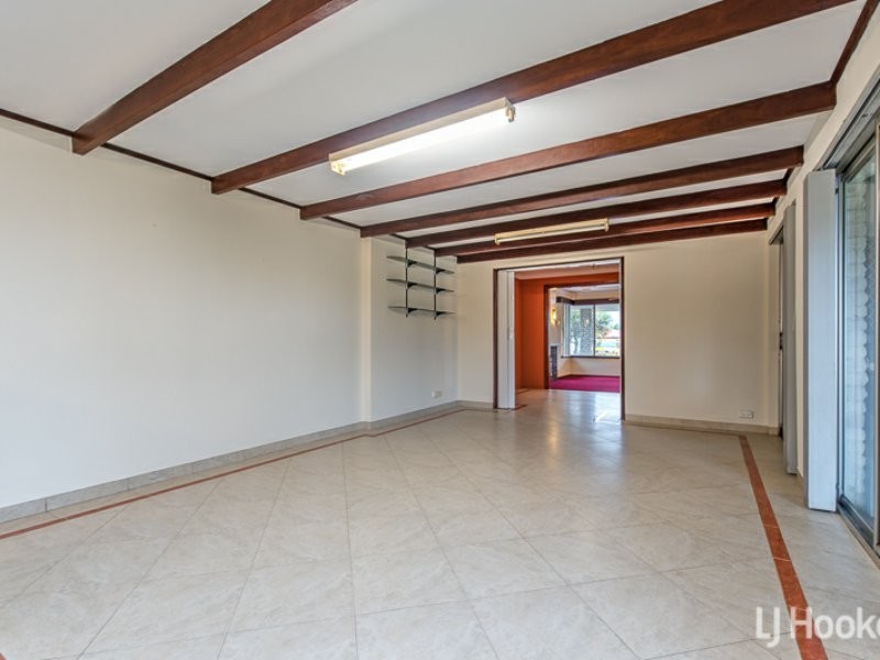 24 Limbee Glade, Huntingdale WA 6110