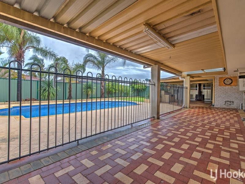 24 Limbee Glade, Huntingdale WA 6110