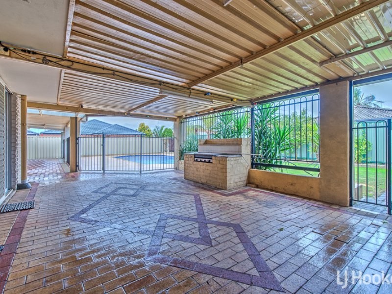 24 Limbee Glade, Huntingdale WA 6110