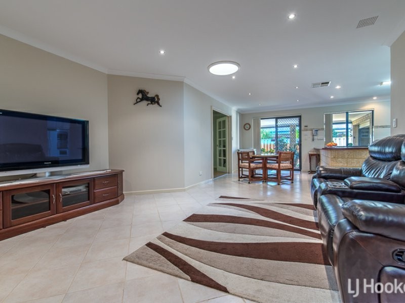5 Orchid Pass, Thornlie WA 6108