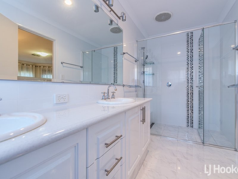5 Orchid Pass, Thornlie WA 6108
