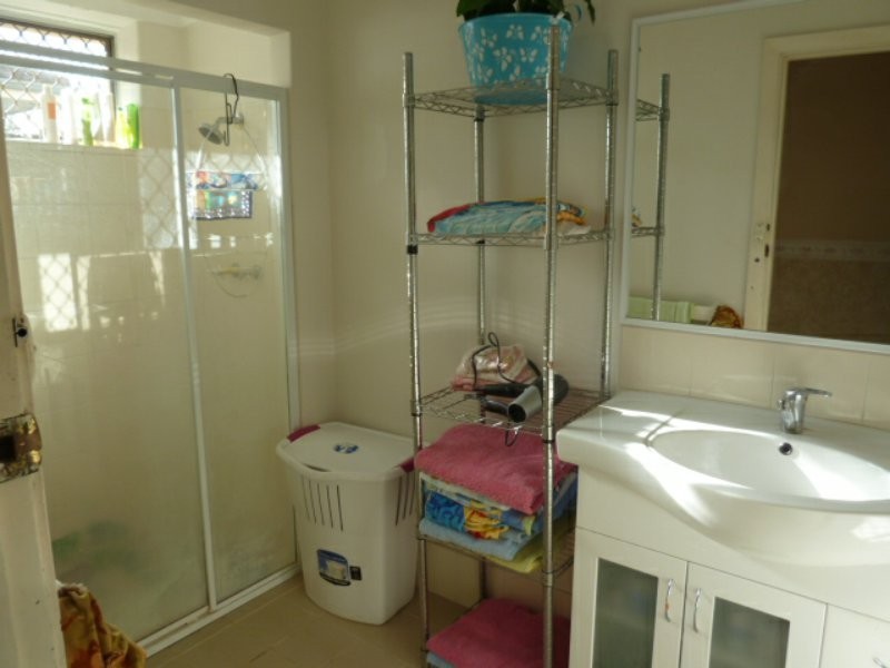 2 Glyndebourne Avenue, Thornlie WA 6108