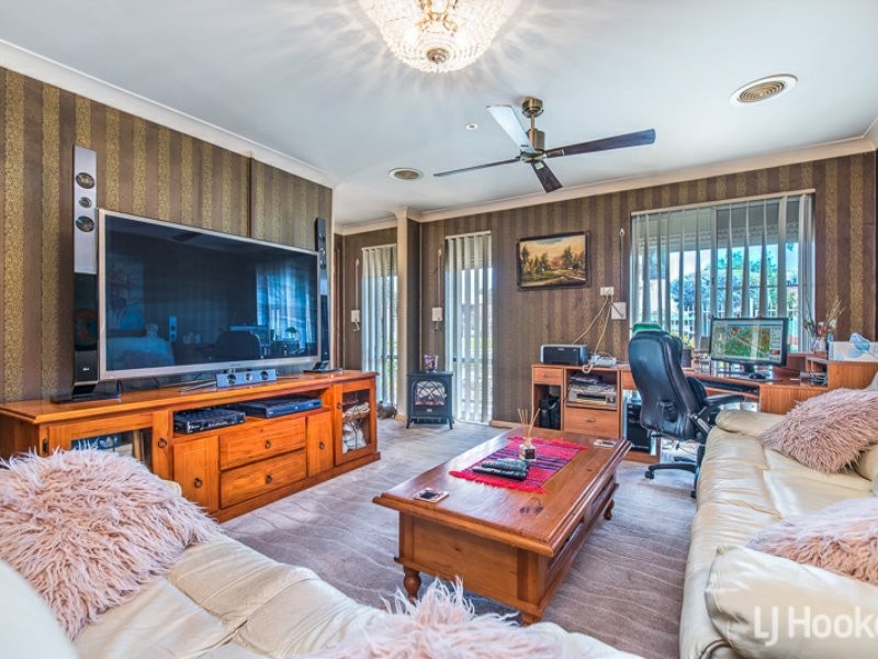 18 Radiata Street, Maddington WA 6109