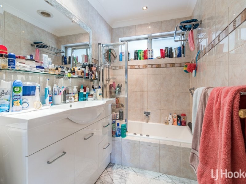 18 Radiata Street, Maddington WA 6109