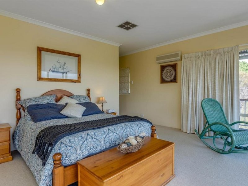 23 Lowannaa Road, Martin WA 6110