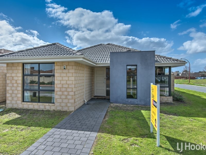 17 Towncentre Drive, Thornlie WA 6108