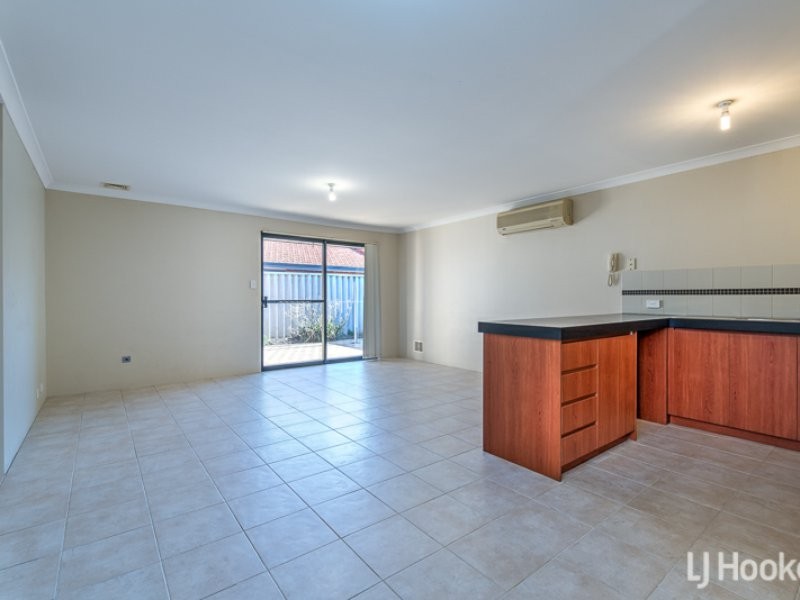 13/151 Sevenoaks Street, Cannington WA 6107