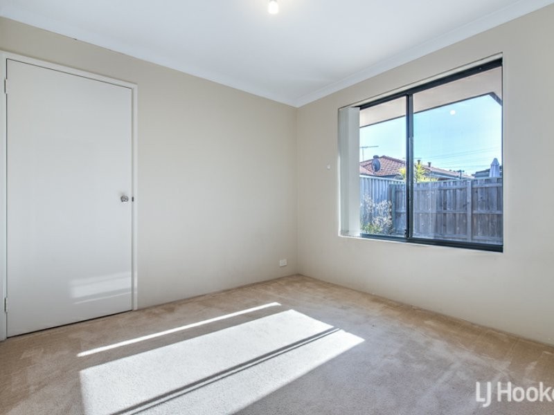 13/151 Sevenoaks Street, Cannington WA 6107