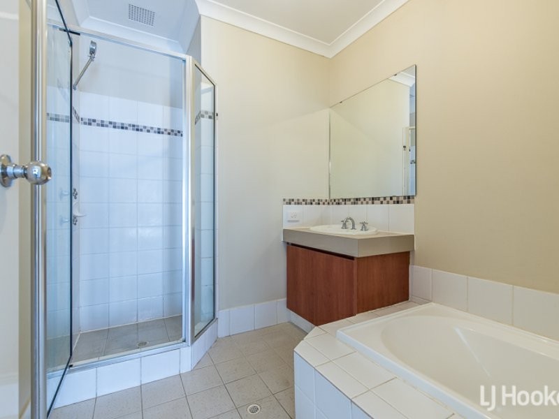 13/151 Sevenoaks Street, Cannington WA 6107