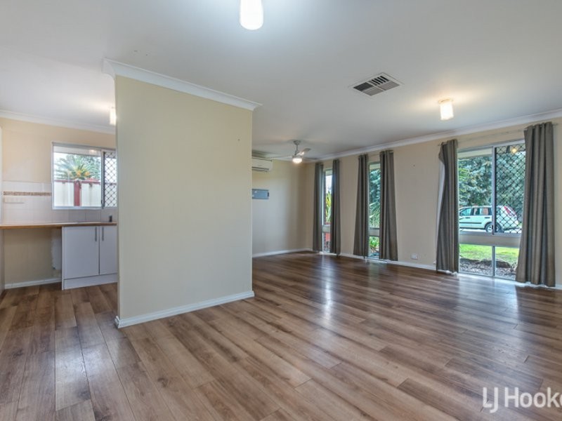 8 Mintern Court, Thornlie WA 6108