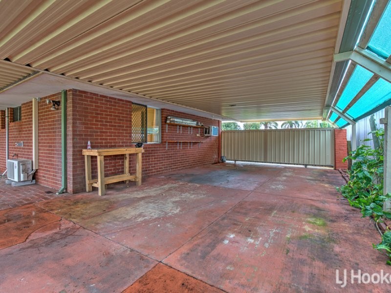 8 Mintern Court, Thornlie WA 6108