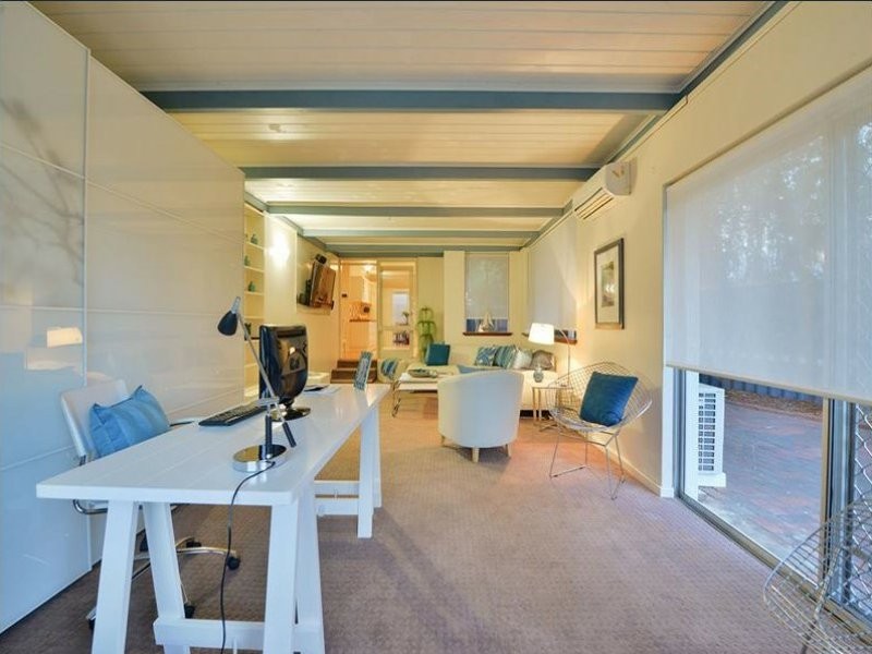 4 Langham Gardens, Wilson WA 6107