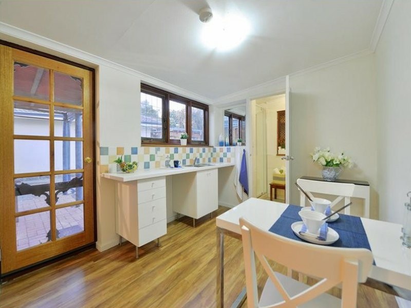 4 Langham Gardens, Wilson WA 6107