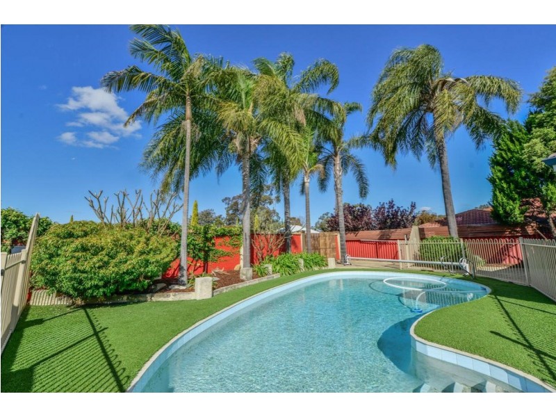 4 Langham Gardens, Wilson WA 6107