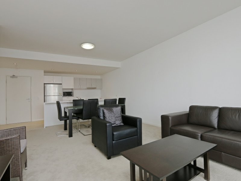 33/1 Stockton Bend, Cockburn Central WA 6164