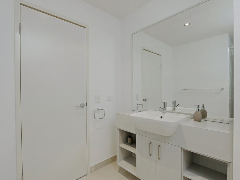 33/1 Stockton Bend, Cockburn Central WA 6164