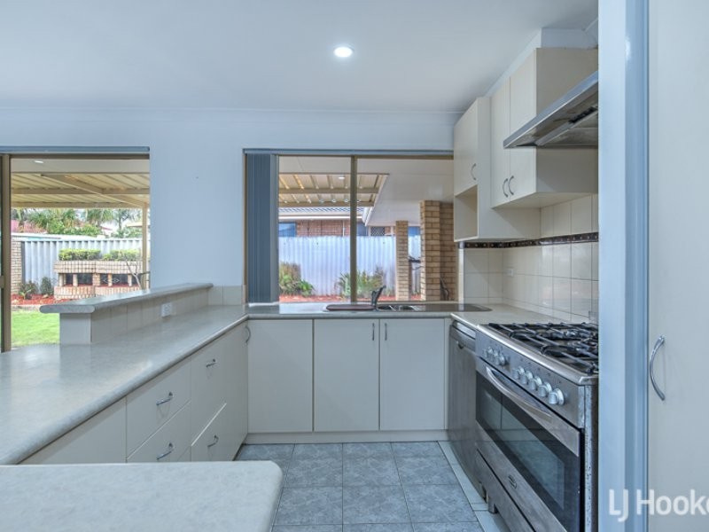 56 Discovery Drive, Thornlie WA 6108