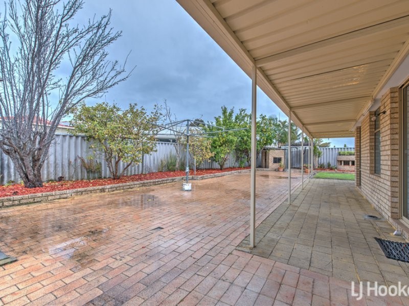 56 Discovery Drive, Thornlie WA 6108
