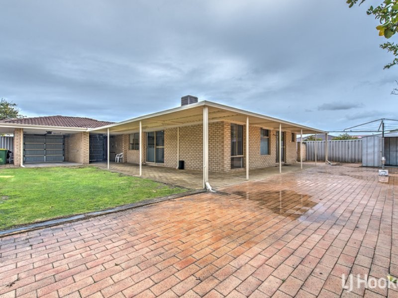 56 Discovery Drive, Thornlie WA 6108