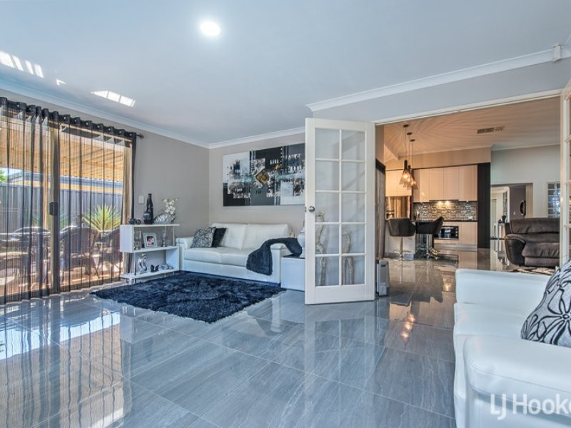 71 Southacre Drive, Canning Vale WA 6155