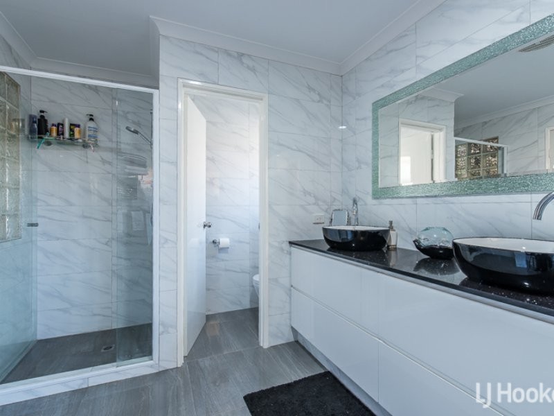 71 Southacre Drive, Canning Vale WA 6155