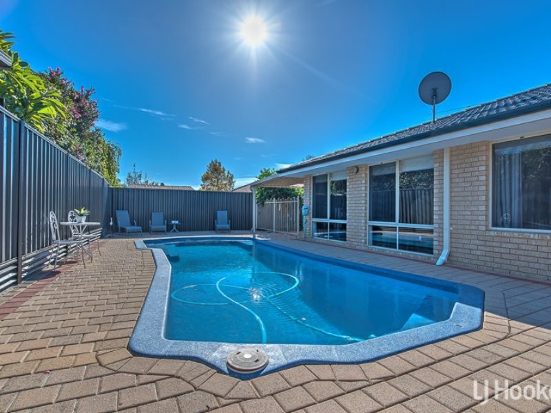 71 Southacre Drive, Canning Vale WA 6155