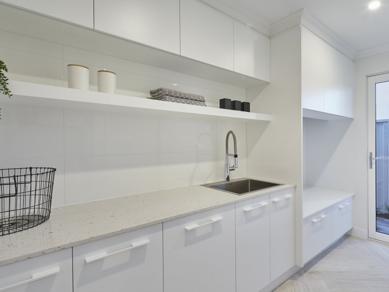 22 Barcelona Road, Piara Waters WA 6112