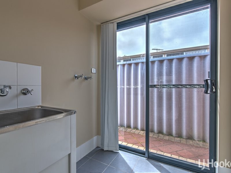 4/34 Gibbs Street, East Cannington WA 6107