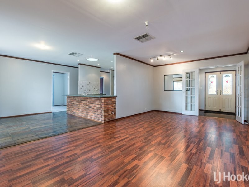 4 Grundy Way, Thornlie WA 6108