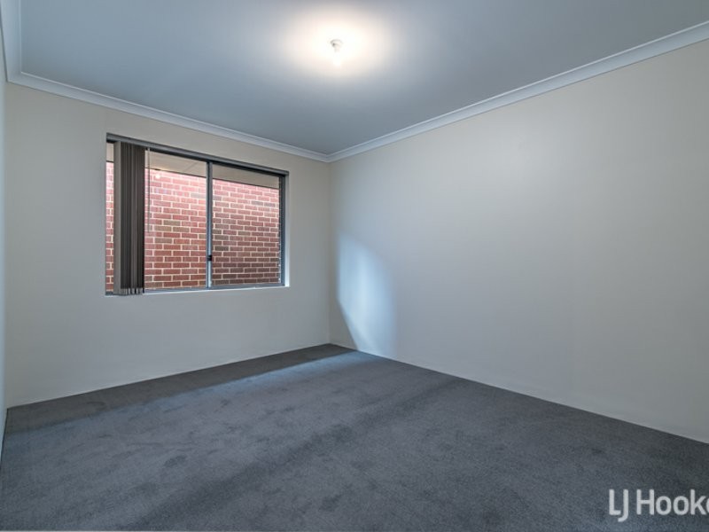 13/2 Briza Lane, Forrestfield WA 6058