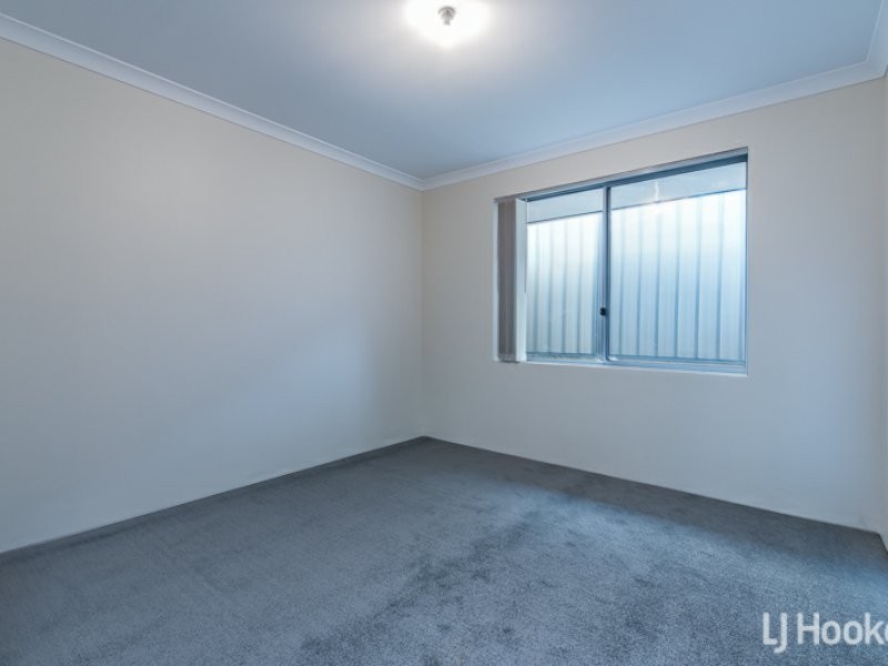 13/2 Briza Lane, Forrestfield WA 6058