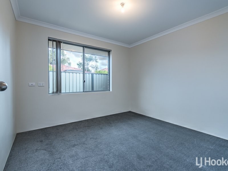 13/2 Briza Lane, Forrestfield WA 6058