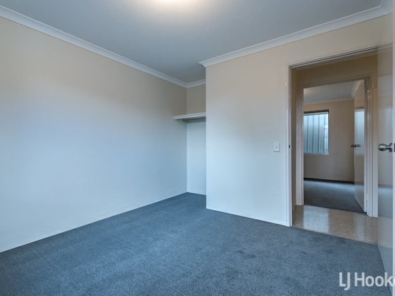 13/2 Briza Lane, Forrestfield WA 6058