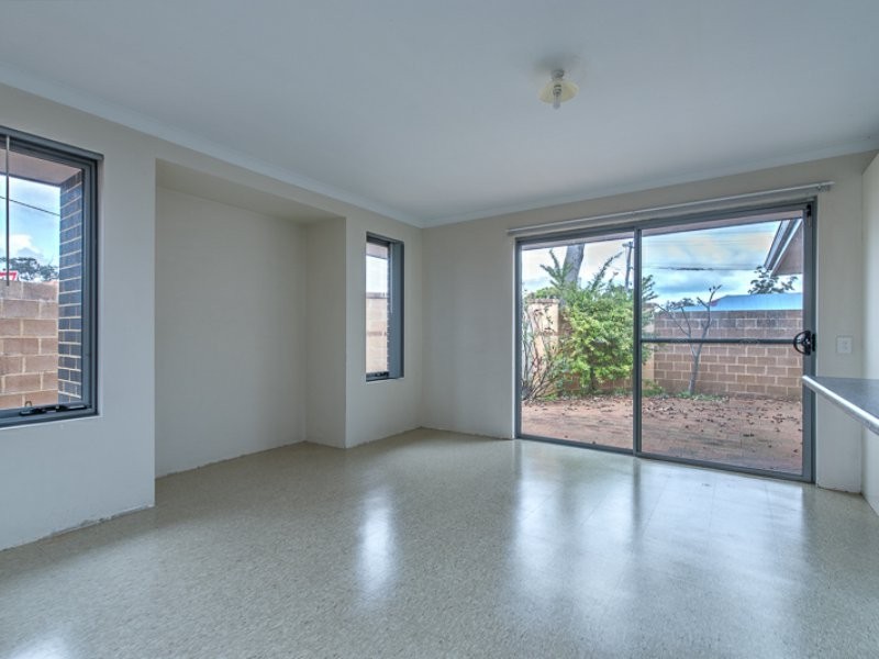 9/2 Briza Lane, Forrestfield WA 6058