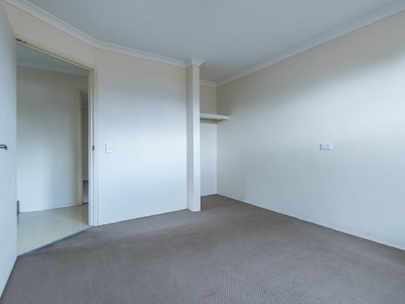 9/2 Briza Lane, Forrestfield WA 6058
