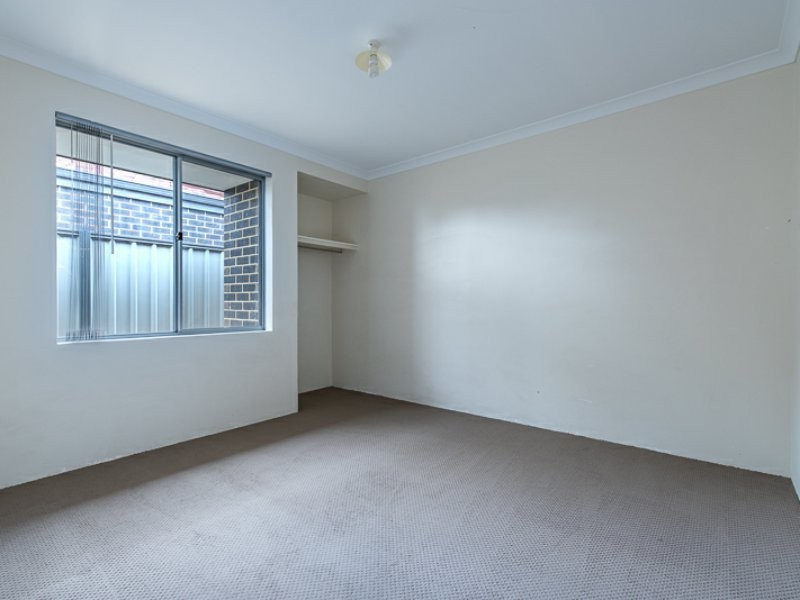 9/2 Briza Lane, Forrestfield WA 6058