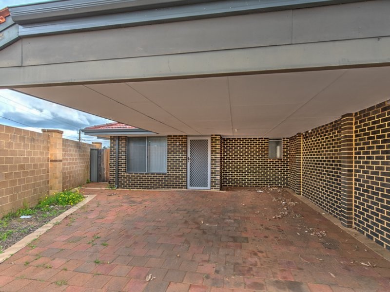 9/2 Briza Lane, Forrestfield WA 6058