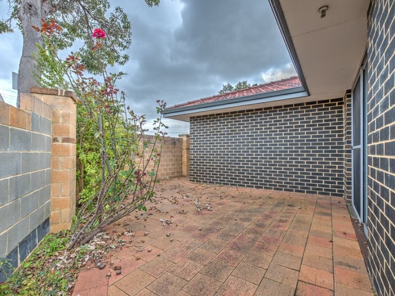 9/2 Briza Lane, Forrestfield WA 6058