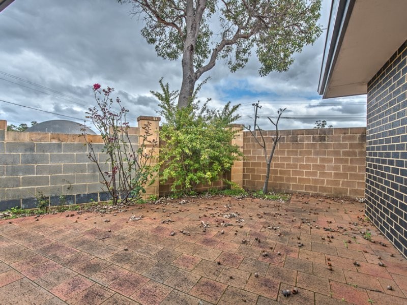 9/2 Briza Lane, Forrestfield WA 6058