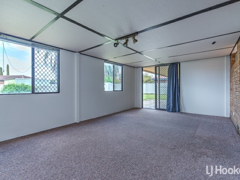 50 Willeri Drive, Parkwood WA 6147