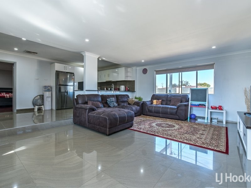 46 Kelton Way, Thornlie WA 6108