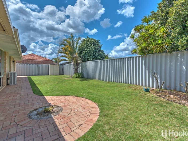 11 Magenta Close, Thornlie WA 6108